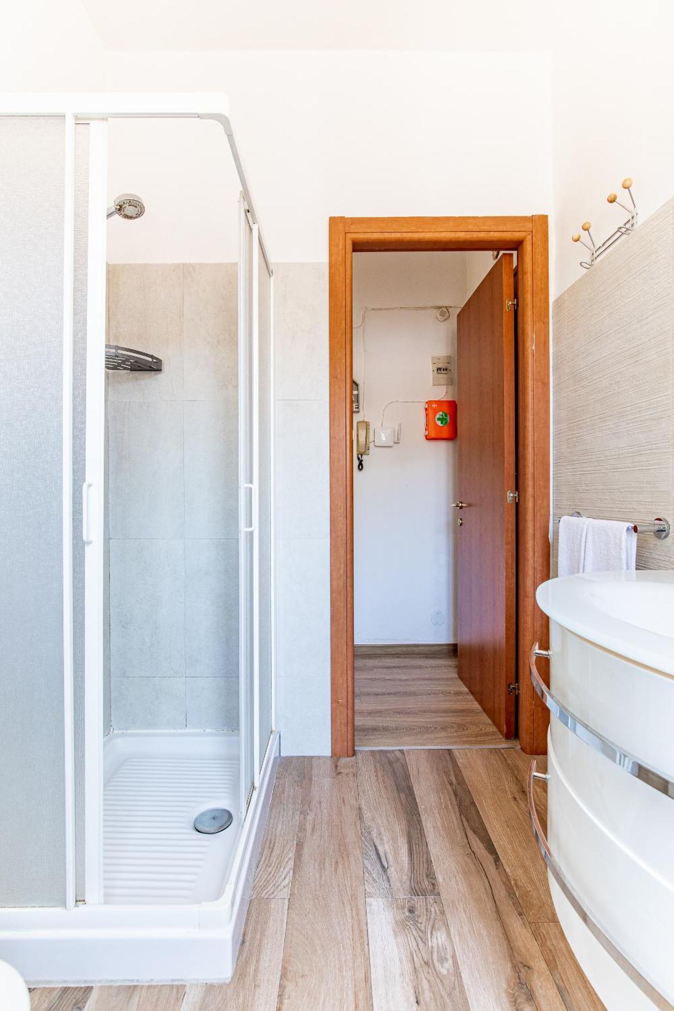Elegante Dimora La Spezia-Free Parking Apartment Ngoại thất bức ảnh